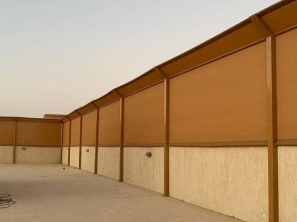 خصوصية الفيلا في جدة: الساتر بين الجمال والمتانة — سواتر قماش في جدة