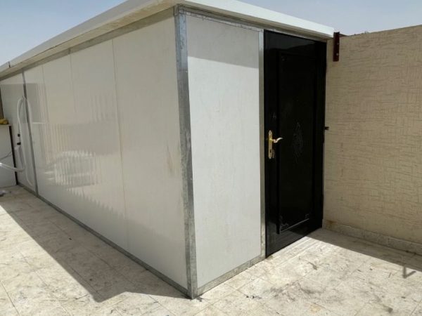 هناجر — ساندوتش بانل في جدة
