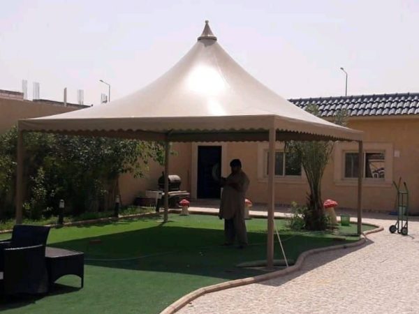 مظلات هرميه — مظلات هرمية في جدة
