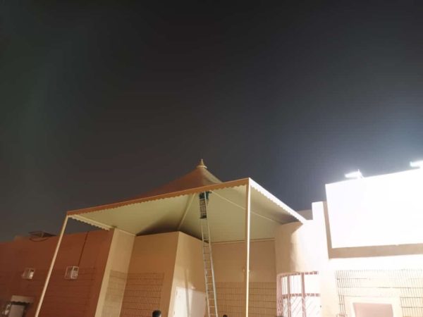 مظلات هرميه — مظلات هرمية في جدة